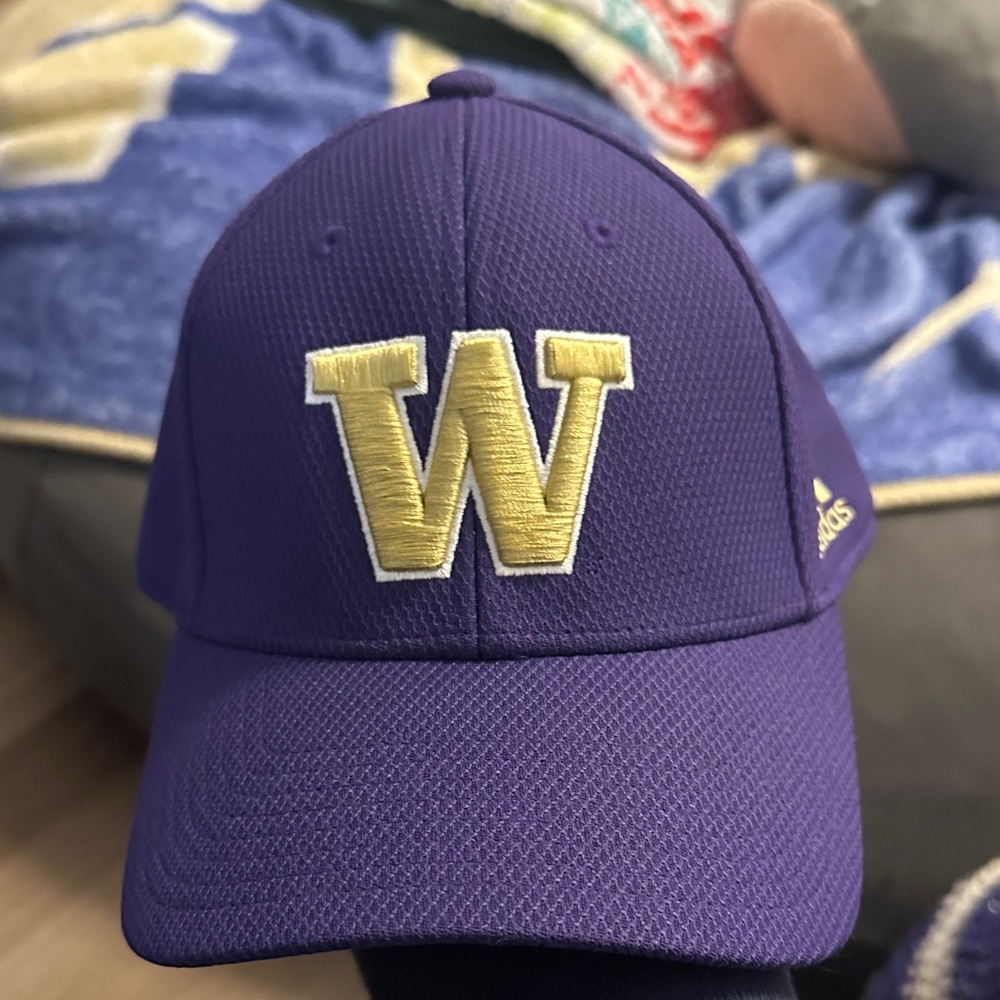 Adidas Purple Cap with Yellow W Logo Washington Huskies